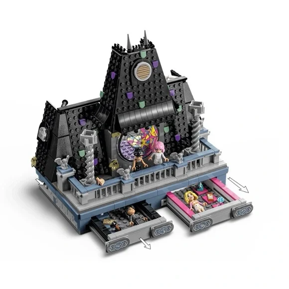 LEGO Wednesday Haunted Castle Adventure Set - Picture 2 of 4